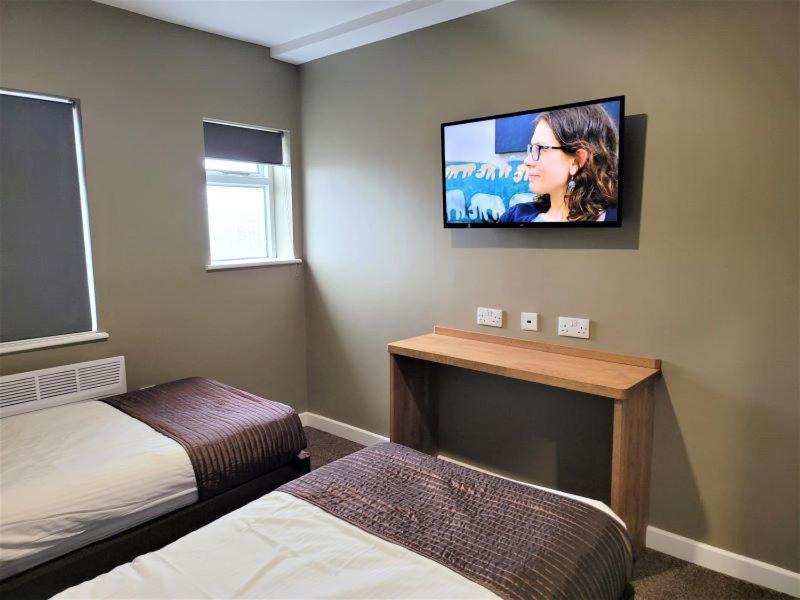 The Oakwood Hotel By Roomsbooked Γκλόστερ Εξωτερικό φωτογραφία