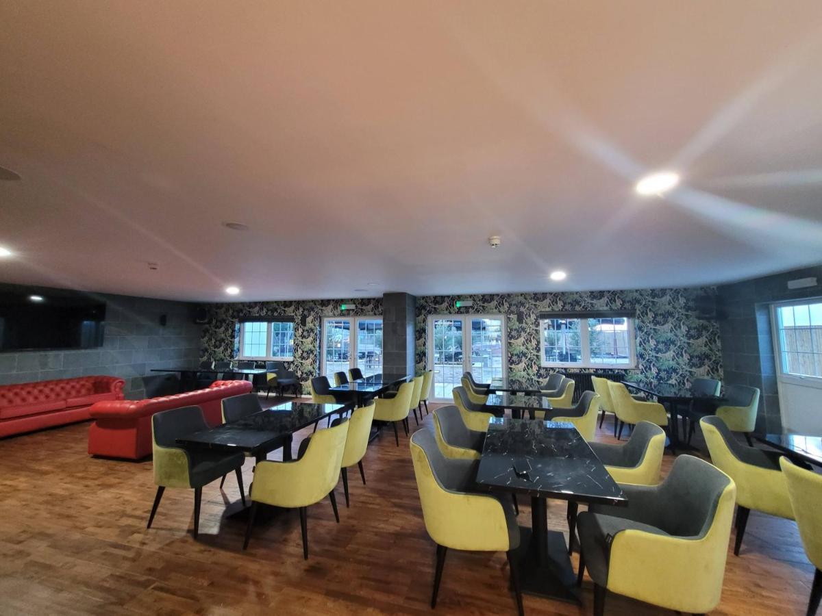 The Oakwood Hotel By Roomsbooked Γκλόστερ Εξωτερικό φωτογραφία